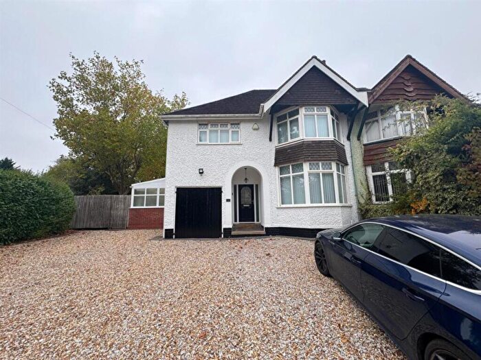 4 Bedroom Property To Rent In Bristol Road South, Northfield, B31