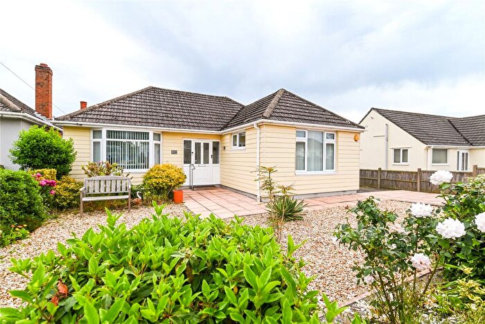 2 Bedroom Detached House For Sale In Osborne Road, New Milton, Hampshire, BH25