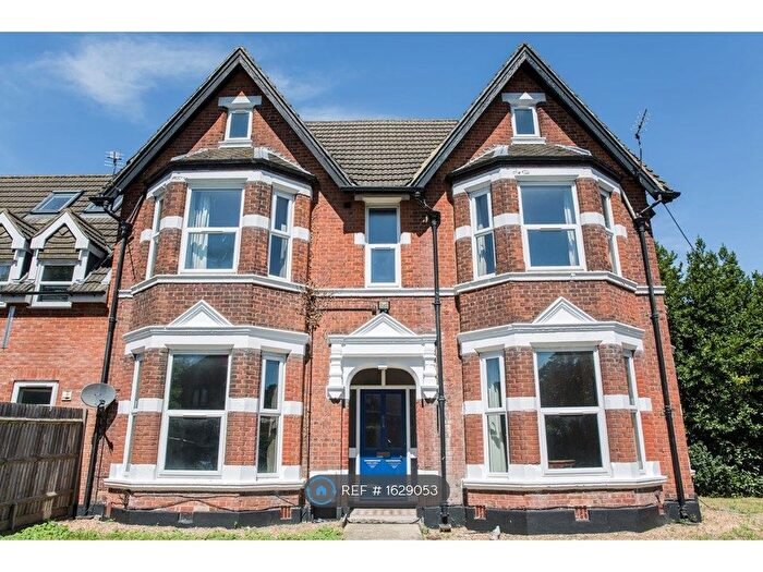9 Bedroom Detached House To Rent In Hill Lane, Southampton, SO15
