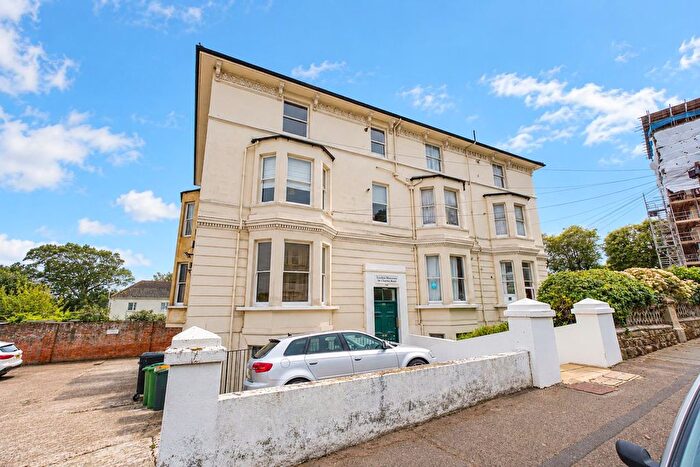 2 Bedroom Flat For Sale In Charles Road, St. Leonards-On-Sea, TN38