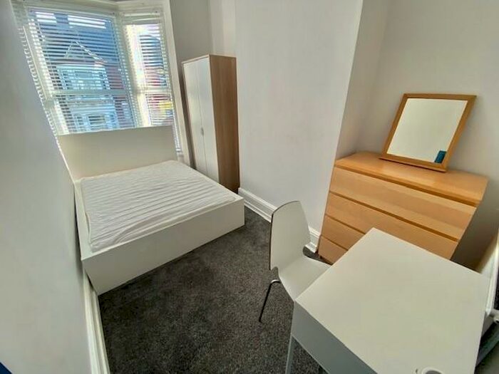 1 Bedroom Terraced House To Rent In Lawrence Road, Southsea, Hampshire, PO5