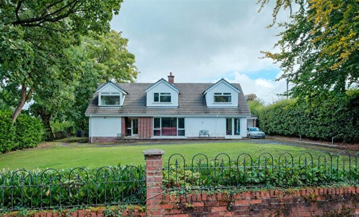 6 Bedroom Detached House For Sale In Allanshaw Gardens, Hamilton, ML3