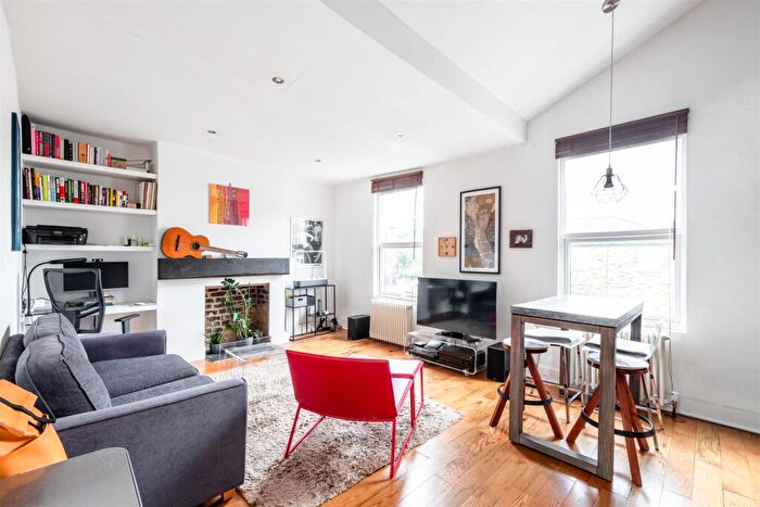 2 Bedroom Flat To Rent In Brooke Road, London, E5