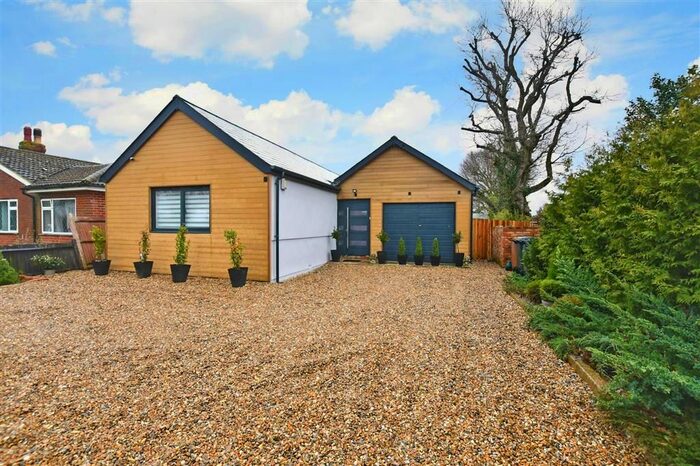 4 Bedroom Detached Bungalow For Sale In Magpie Hall Road, Stubbs Cross, Ashford, Kent, TN26