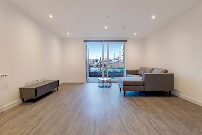 2 Bedroom Apartment To Rent In Fresh Wharf Road, Barking, Essex, IG11