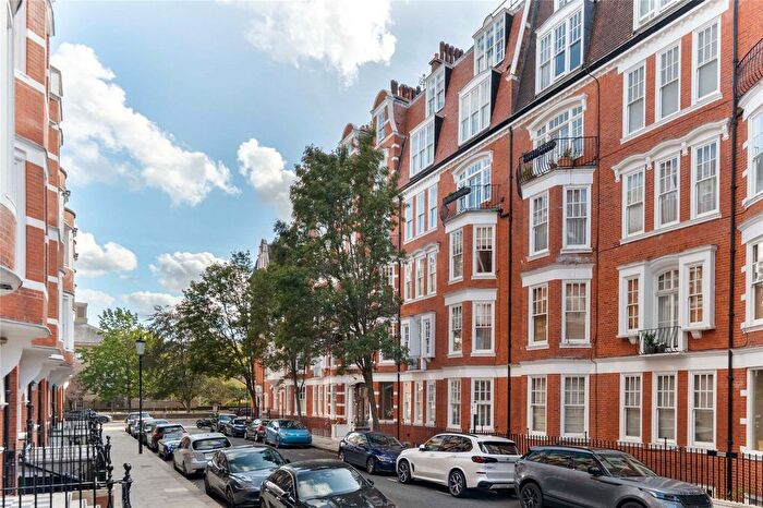 4 Bedroom Flat For Sale In Sloane Court West, Chelsea, SW3