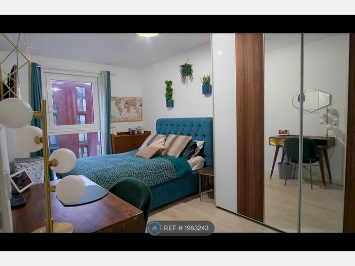 2 Bedroom Flat To Rent In Nyland Court, London, SE8