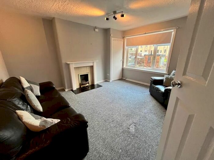2 Bedroom Flat To Rent In Loanfoot Road, Uphall, Broxburn, EH52