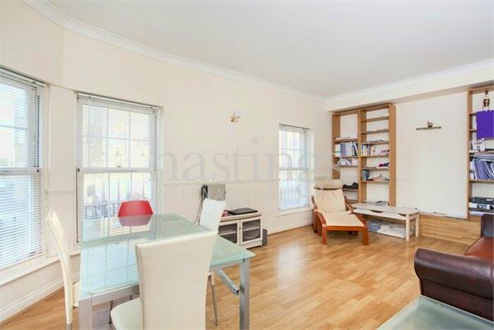 2 Bedroom Flat To Rent In William Square, Sovereign Crescent, Rotherhithe, London, SE16
