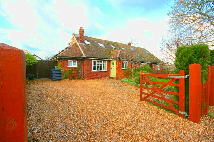 4 Bedroom Semi-Detached Bungalow For Sale In Bromley, Long Marston, Hertfordshire HP23
