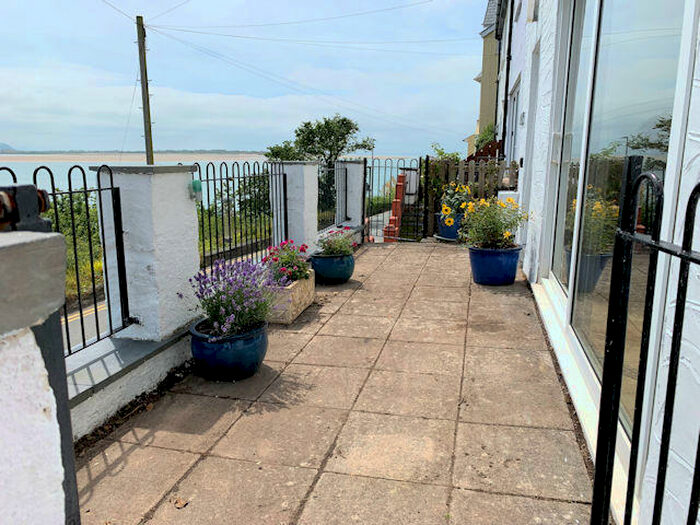 3 Bedroom End Of Terrace House For Sale In Plas Meirion, Aberdovey, LL35