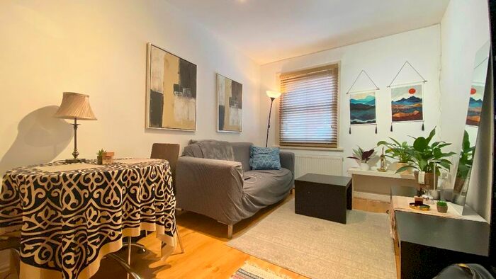 1 Bedroom Flat To Rent In Strutton Ground, London, SW1P