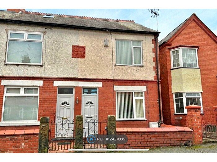 3 Bedroom End Of Terrace House To Rent In Court Road, Wrecsam, LL13