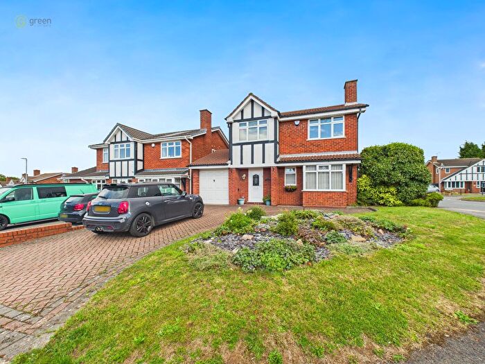 4 Bedroom Detached House For Sale In Dovestone, Off Chiltern Road, Tamworth, B77