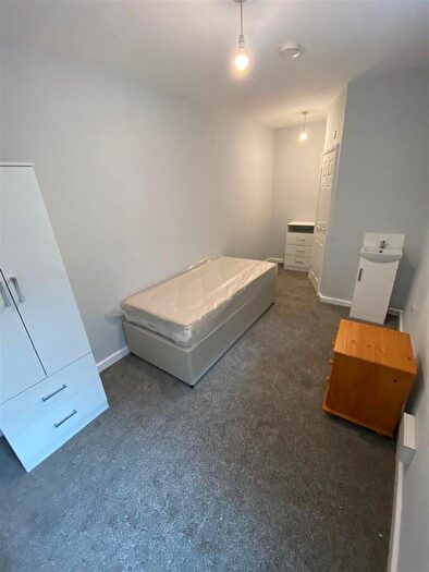 5 Bedroom House To Rent In The Twitchell, Sutton-In-Ashfield, NG17