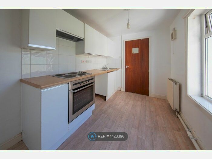 1 Bedroom Flat To Rent In Clarendon Street, Wolverhampton, WV3