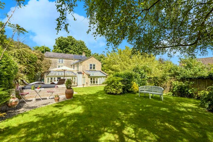 3 Bedroom Detached House For Sale In The Park, Painswick, Stroud, GL6