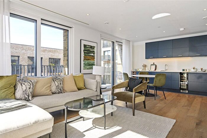 2 Bedroom Flat To Rent In Jubilee Walk, London, WC1X