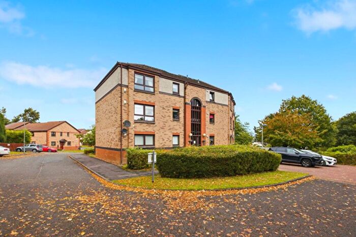 2 Bedroom Flat For Sale In Parkvale Way, Erskine, PA8