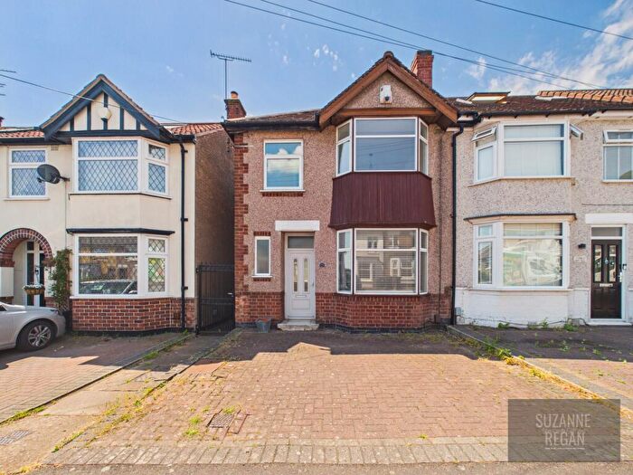 3 Bedroom End Of Terrace House For Sale In Evenlode Crescent, Coundon, Coventry, West Midlands, CV6