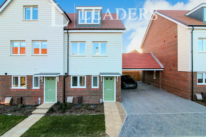 3 Bedroom Terraced House To Rent In Fontwell, BN18