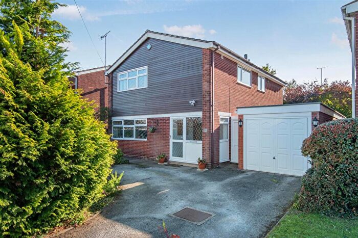4 Bedroom Detached House For Sale In Brentwood Avenue, Finham, CV3