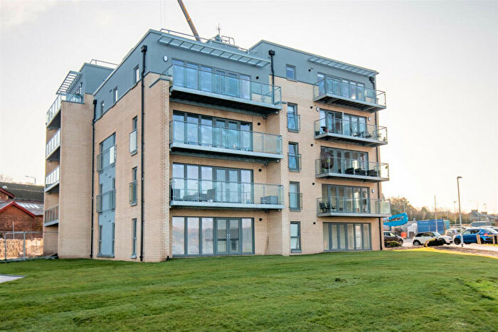 2 Bedroom Flat To Rent In Eldon Street, Greenock, PA16