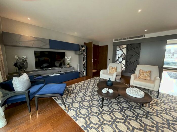 4 Bedroom Apartment To Rent In Claydon House, SW10