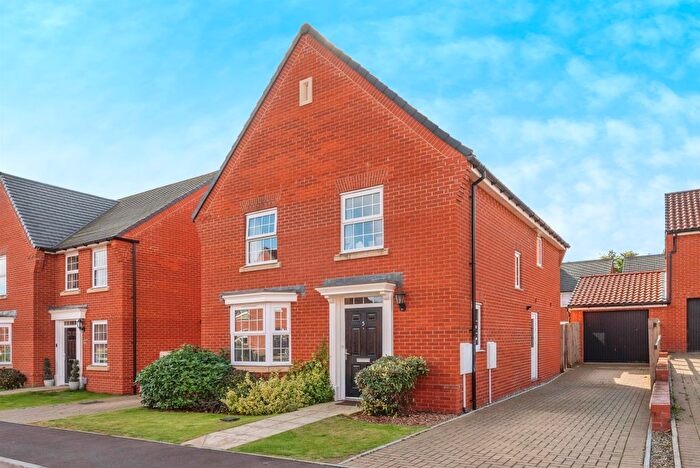 4 Bedroom Detached House For Sale In Prospect Drive, Aylsham, Norwich, NR11