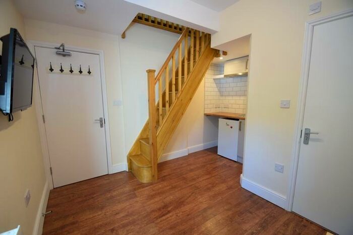 Studio To Rent In Reginald Road, Northwood, HA6