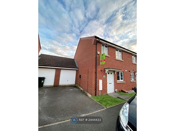 3 Bedroom End Of Terrace House To Rent In Grenadier Drive, Coventry, CV3