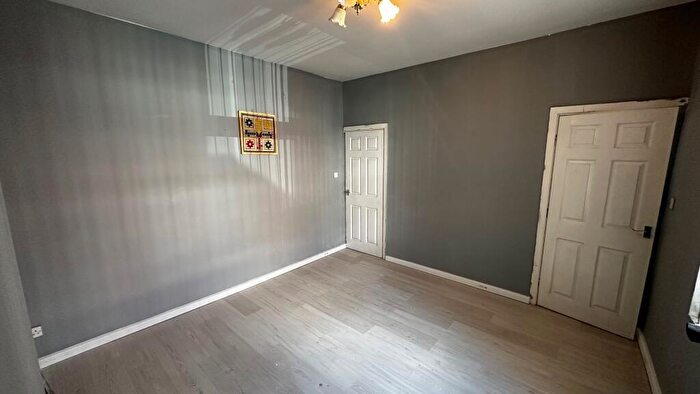 3 Bedroom House To Rent In Grosvenor Road, Rotherham, S65