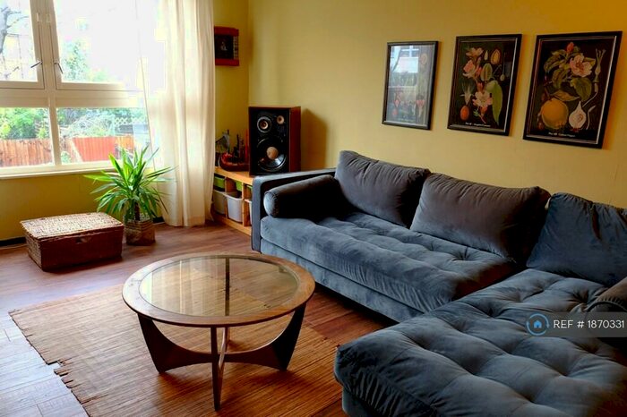 3 Bedroom Terraced House To Rent In Goldman Close, London, E2