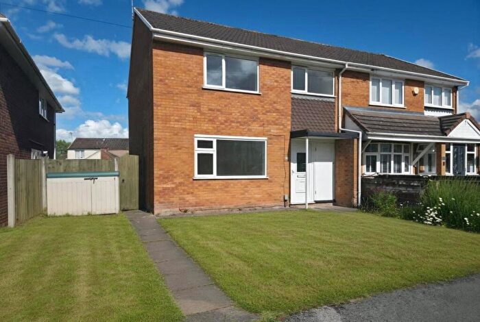 3 Bedroom Semi-Detached House For Sale In Rectory Close, Exhall, Coventry, Warwickshire, CV7