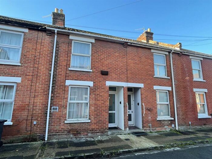 2 Bedroom Terraced House For Sale In George Street South, Salisbury, SP2