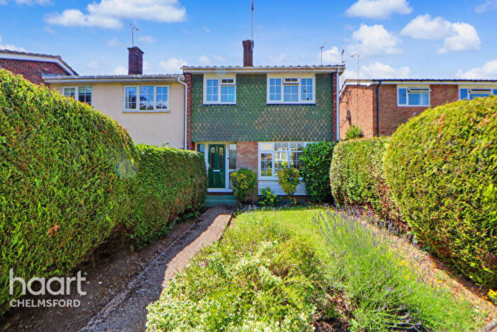 3 Bedroom End Of Terrace House For Sale In Houblon Drive, Chelmsford, CM2