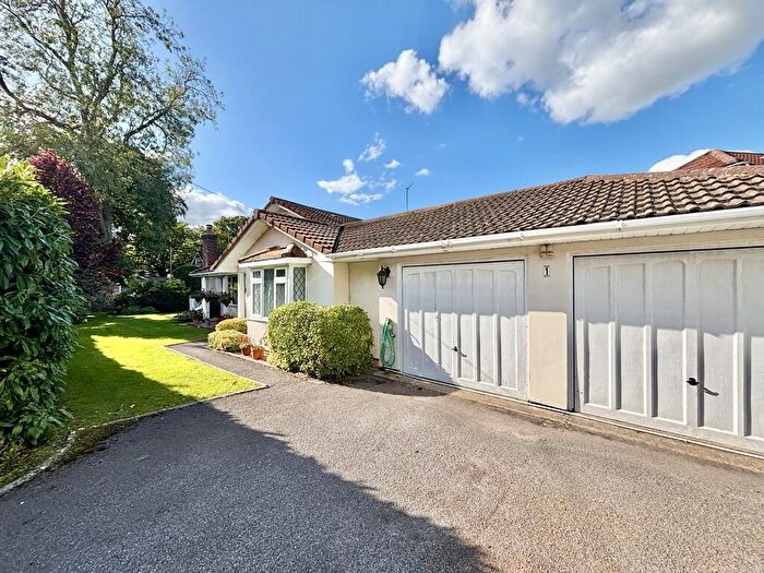 3 Bedroom Detached Bungalow For Sale In Brookdale Close, Broadstone, BH18