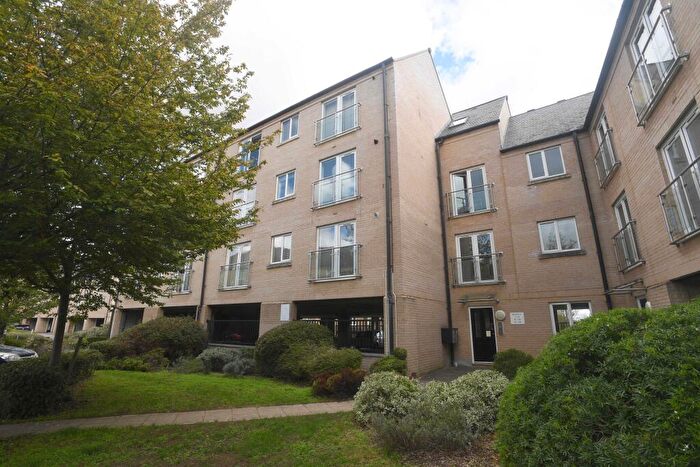 2 Bedroom Apartment For Sale In Skipper Way, Little Paxton, St Neots, Cambridgeshire, PE19