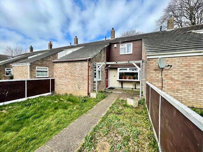 3 Bedroom Terraced House For Sale In Ash Close, Huntingdon, PE29