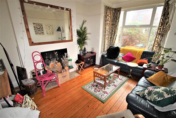 4 Bedroom Terraced House To Rent In Stanmore Road, Burley, Leeds, LS4