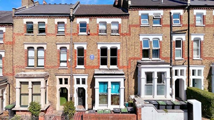 2 Bedroom Flat For Sale In Langdon Park Road, Highgate, N6