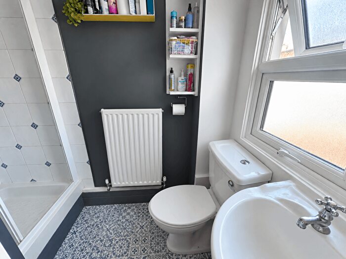 3 Bedroom Terraced House To Rent In Grosvenor Road, Hanwell, W7