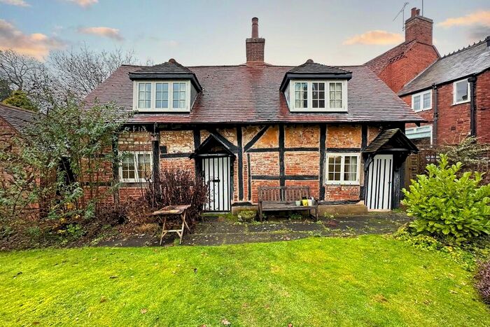 2 Bedroom Semi-Detached House To Rent In Lavender Hall Lane, Berkswell, CV7