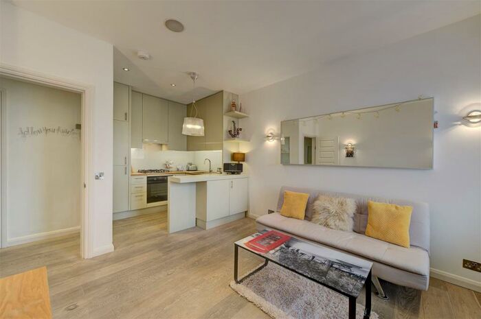 1 Bedroom Flat To Rent In Mentone Mansions, Fulham Road, SW10
