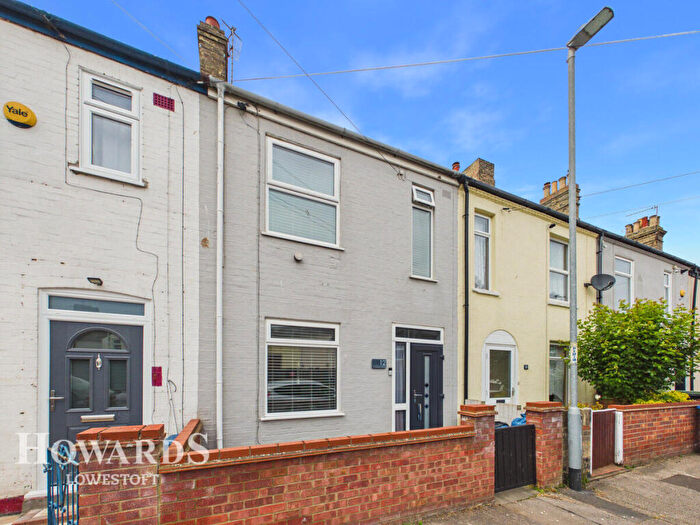 3 Bedroom Terraced House For Sale In St Leonards Road, Lowestoft, NR33