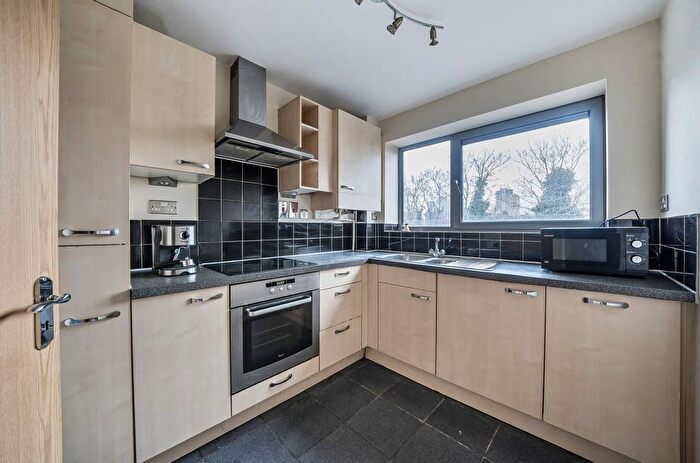 2 Bedroom Flat To Rent In Curness Street, London, SE13