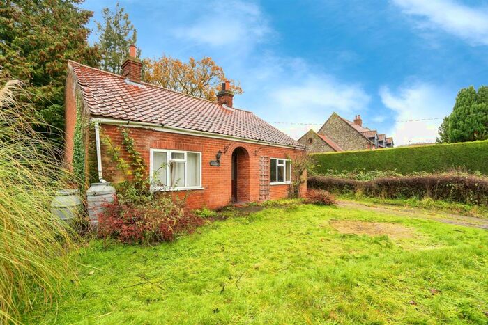 3 Bedroom Detached Bungalow For Sale In Sustead Road, Lower Gresham, Norwich, NR11