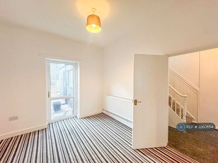 2 Bedroom Terraced House To Rent In Glebe Street, Newport, NP19