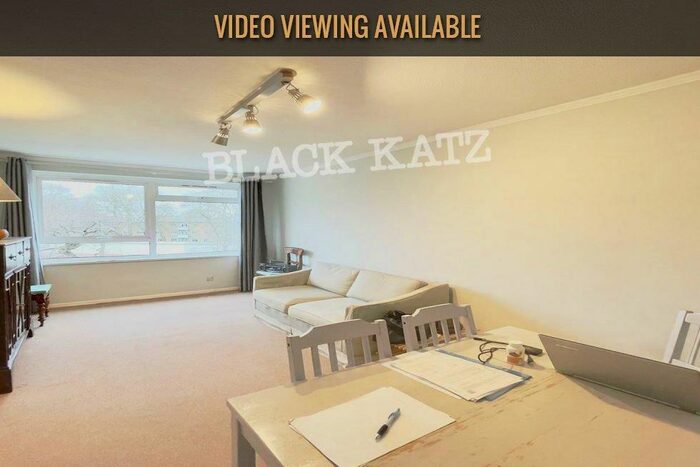 2 Bedroom Flat To Rent In Weir Road, SW12