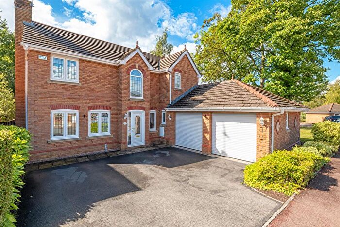 4 Bedroom Detached House For Sale In Redacre Close, Dutton, Warrington, WA4